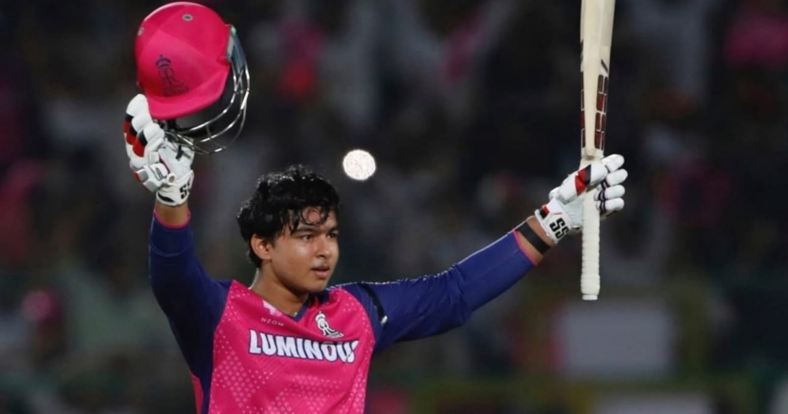 IPL: পুরস্কারের তালিকায় ফাইভস্টার বৈভব, সেরা মাঠের স্বীকৃতি ইডেনকে