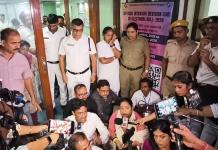 বন্ধ কমিশনের অ্যাপ, তবুও চাপ BLO-দের! কাজ চলাকালীন হাসপাতালে আরও এক BLO