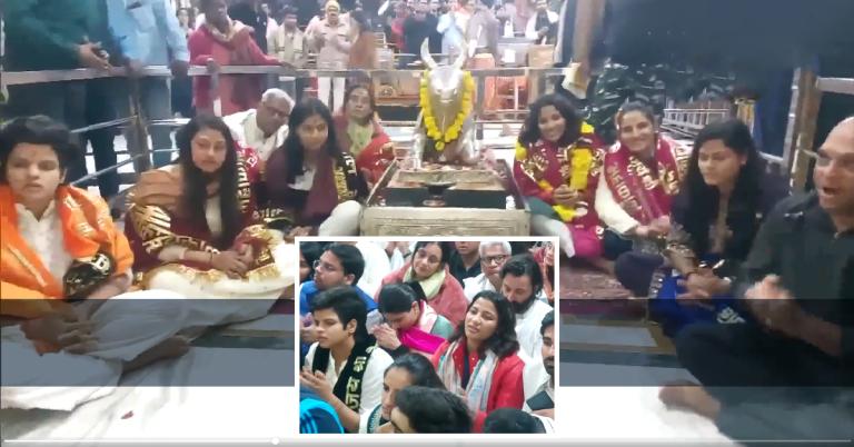 বছরের প্রথম দিনেই ঈশ্বর দর্শন স্মৃতিদের, কোন মন্দিরে গেলেন বিশ্বকাপজয়ীরা?