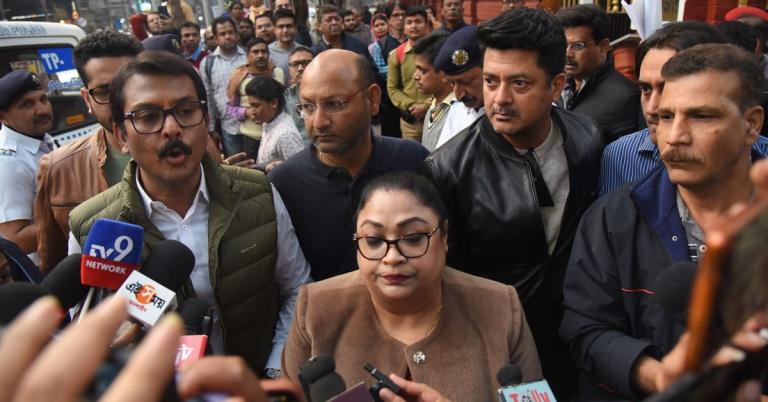 লালবাজারে পরম-যিশু-শ্রীকান্ত মোহতা: কুরুচিকর আক্রমণে পুলিশের দ্বারস্থ টলিউড