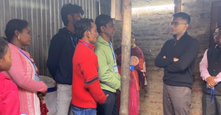 রাজনীতি মানে মানুষের পাশে দাঁড়ানো: গৌতম-অসিতকে সঙ্গে নিয়ে 'ফ্যাশন শোয়ের মাস্টার'-কে ধুয়ে দিলেন অভিষেক