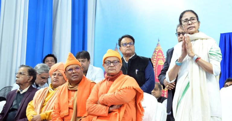 গঙ্গাসাগর মেলা থেকেই কৃষকবন্ধু প্রকল্পের নতুন পর্যায়ের সূচনা মুখ্যমন্ত্রীর, লক্ষাধিক কৃষকের অ্যাকাউন্টে সহায়তা