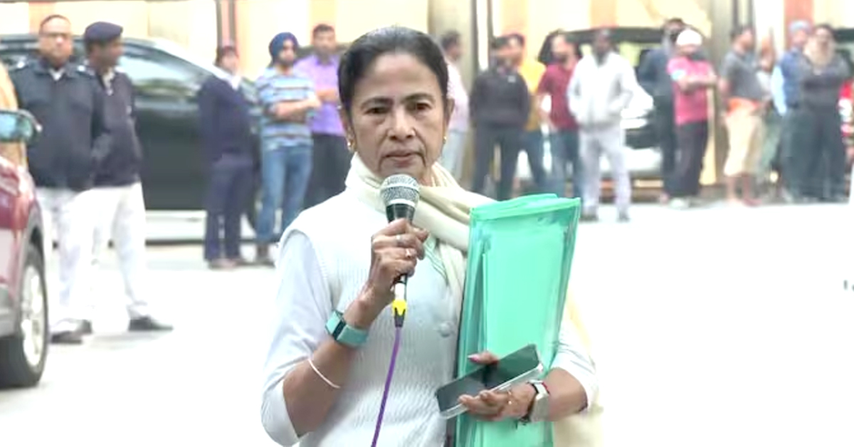 আইপ্যাক কাণ্ডে অভিযোগ দায়ের মুখ্যমন্ত্রীর