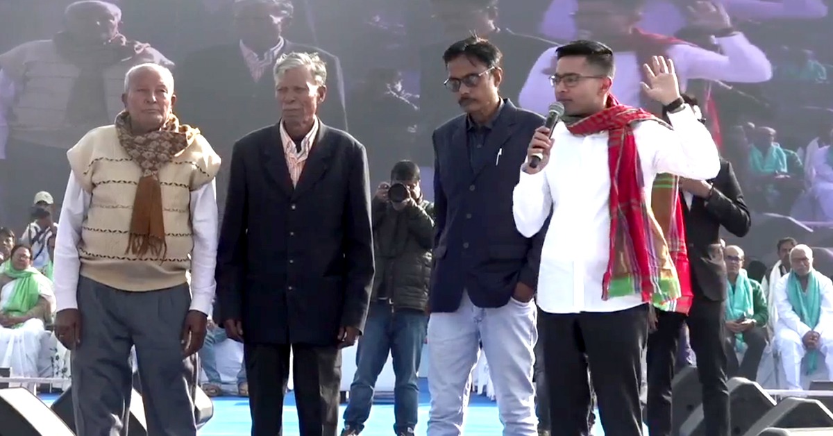বারুইপুরের পরে তাহেরপুর: ফের ব়্যাম্পে ‘ভূত’ হাঁটিয়ে নির্বাচন কমিশনকে মোক্ষম খোঁচা অভিষেকের