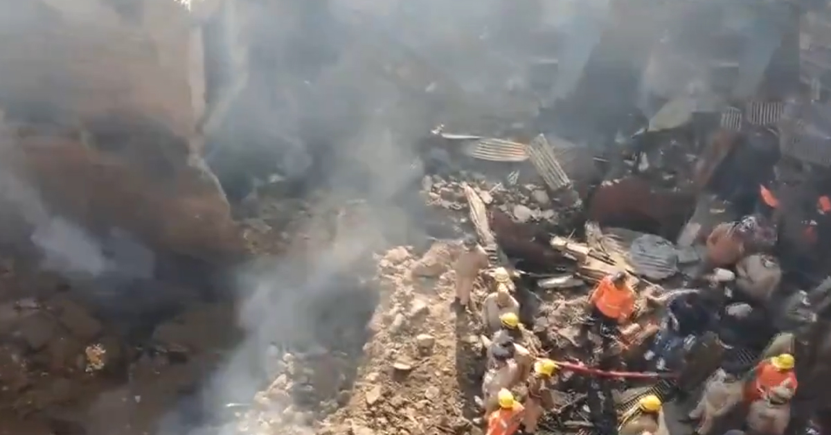 সোলানে বিধ্বংসী অগ্নিকাণ্ডে মর্মান্তিক মৃত্যু নাবালকের, ধ্বংসস্তূপের নীচে আটকে বহু