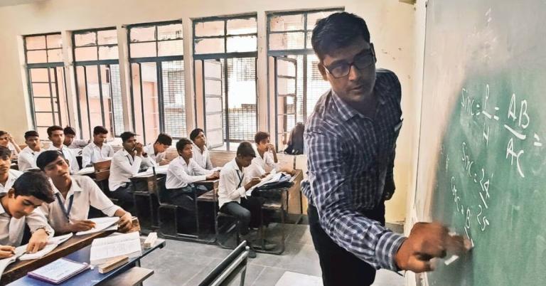 ফের শিক্ষক নিয়োগে সুখবর: ২১ জানুয়ারির মধ্যেই একাদশ-দ্বাদশের শিক্ষক নিয়োগের চূড়ান্ত প্যানেল প্রকাশ