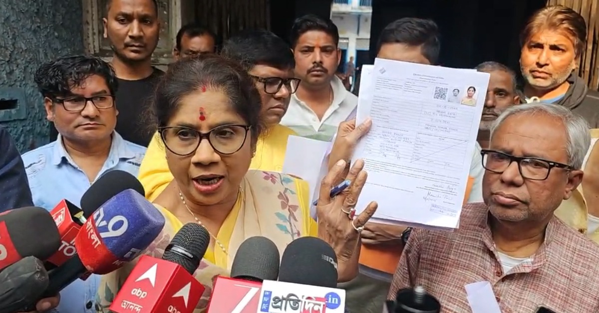 BLO অ্যাপের ভুল! তা সত্ত্বেও SIR শুনানির হয়রানি, চোখে আঙুল দিয়ে দেখালেন শশী