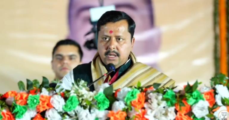 নোবেল শান্তি পেয়েছিলেন রবীন্দ্রনাথ! খুলে গেল বাংলা বিরোধী বিজেপি সভাপতির মুখোশ