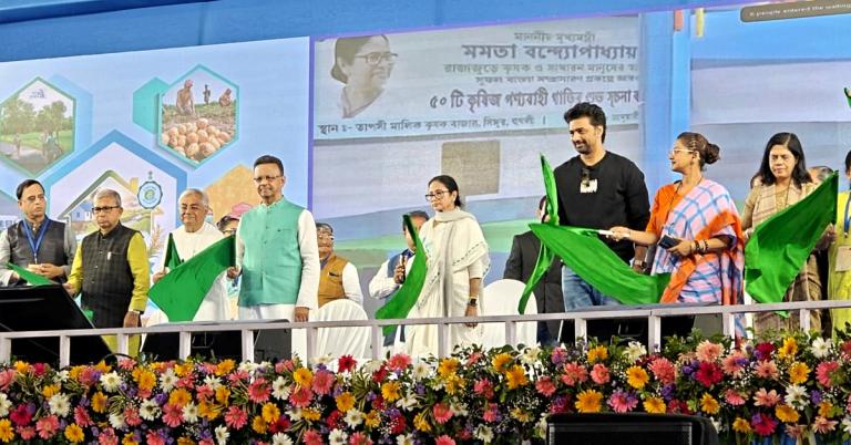 কথা রাখলেন মমতা: দেবকে পাশে নিয়ে ১৫০০ কোটির ঘাটাল মাস্টার প্ল্যানের সূচনা
