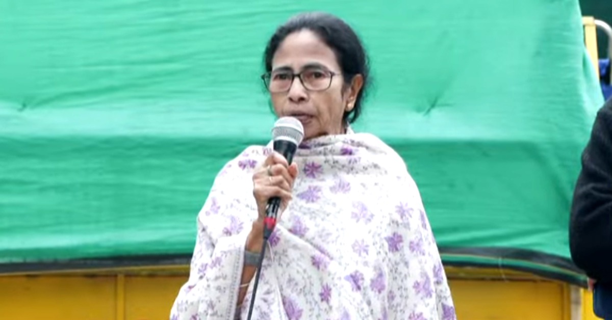 বাংলা থেকে আসা মানুষদের পেশি দেখাচ্ছে দিল্লি পুলিশ! সকালেই বঙ্গভবনে মমতা