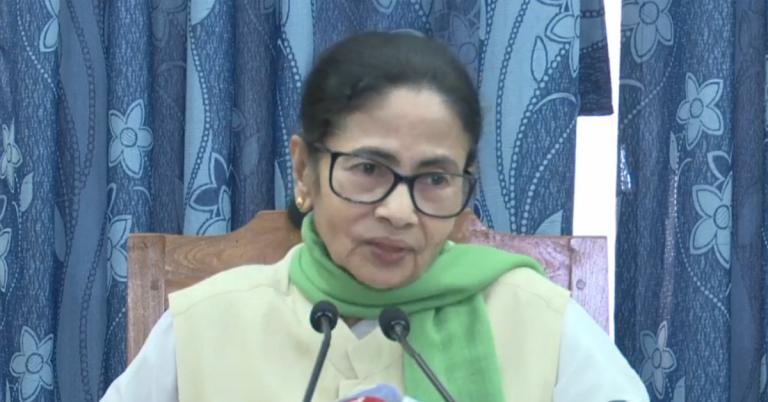 FRBM-এর নিয়ম মানছে রাজ্য, বেকারত্ব কমেছে ৪৫.৬৫%, ১ কোটি ৭২ লক্ষ মানুষ দারিদ্রসীমার বাইরে: মুখ্যমন্ত্রী