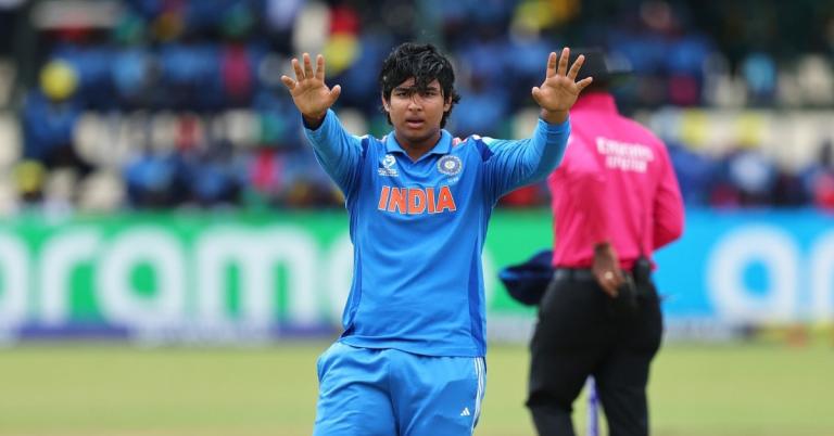 দিশেহারা ব্রিটিশ বোলাররা, যুব বিশ্বকাপ ফাইনালে বিধ্বংসী ব্যাটিং বৈভবের