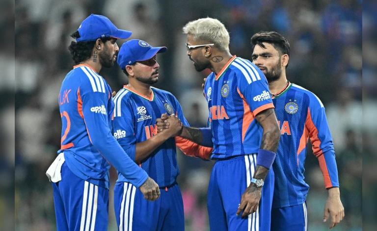 ভারতীয় শিবিরে অশান্তি! জয়ের পরেও সতীর্থের উপর রেগে আগুন পাণ্ডিয়া