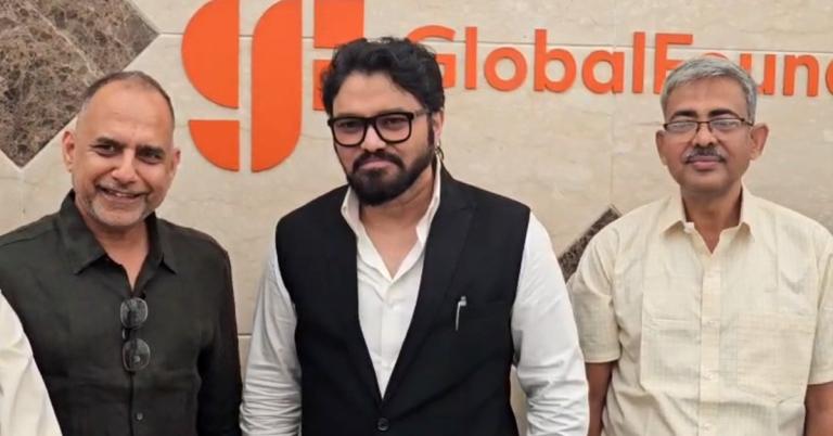 কলকাতায় গ্লোবাল ফাউন্ড্রিসের সেমিকন্ডাক্টর কাজ দেখে উচ্ছ্বসিত বাবুল